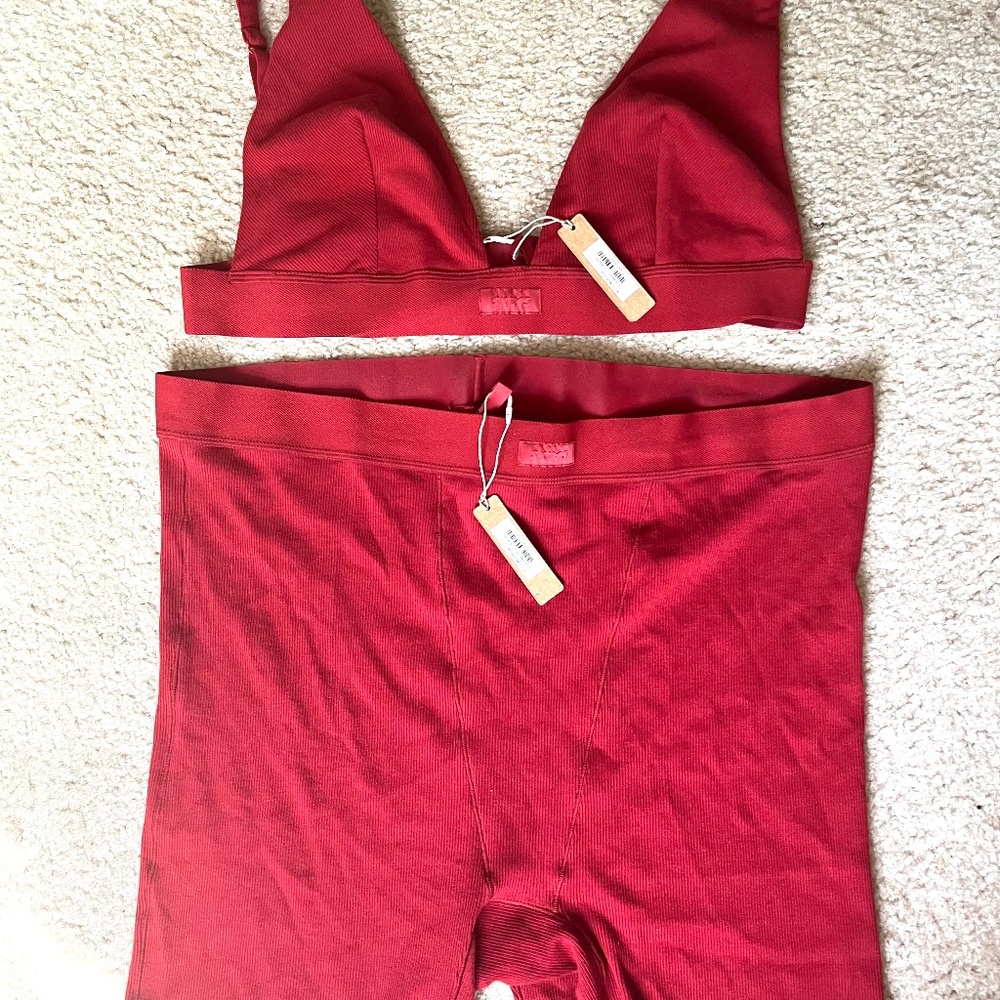 Skims set